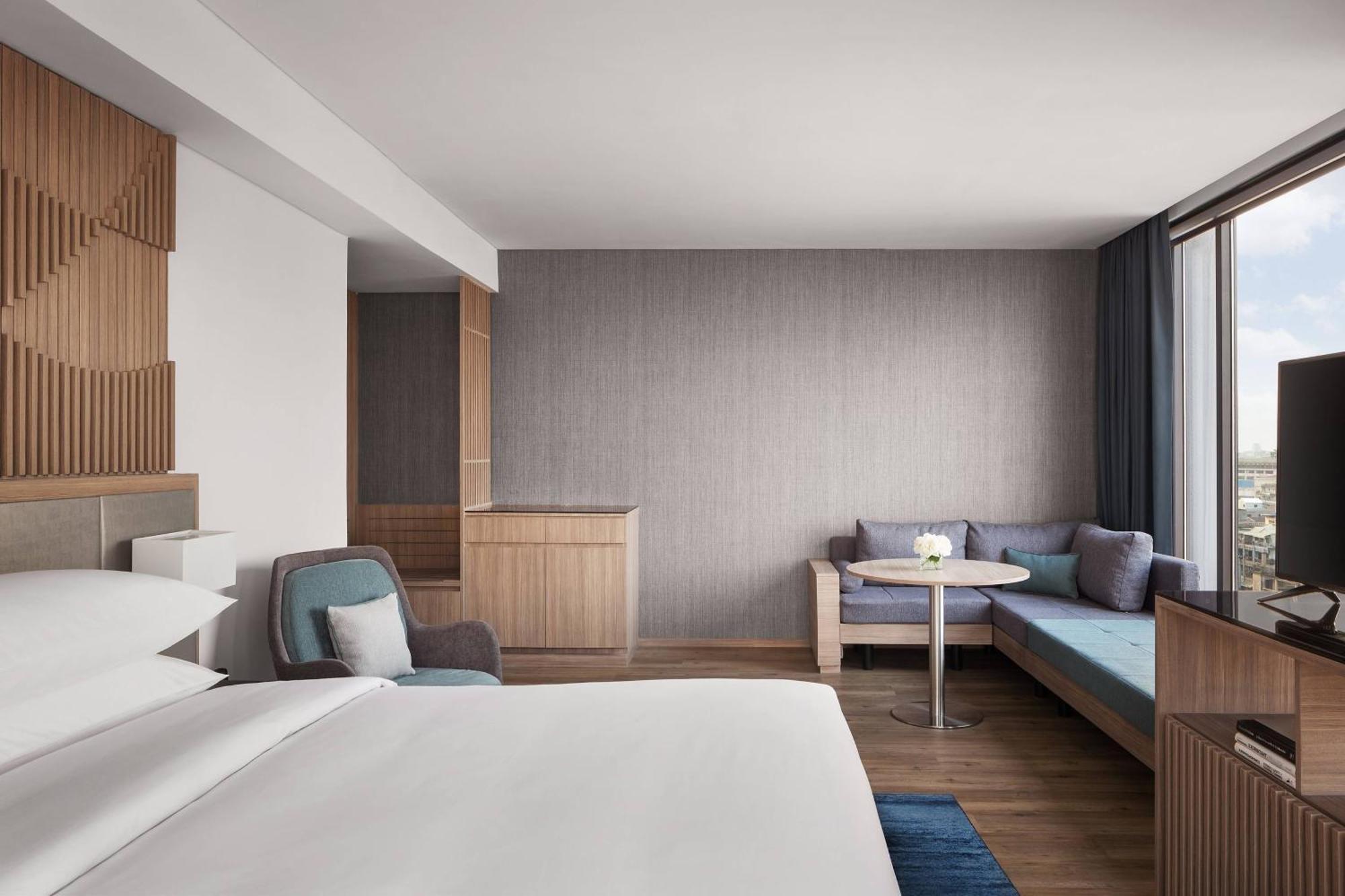 Hotel Courtyard By Marriott Phnom Penh Exterior foto