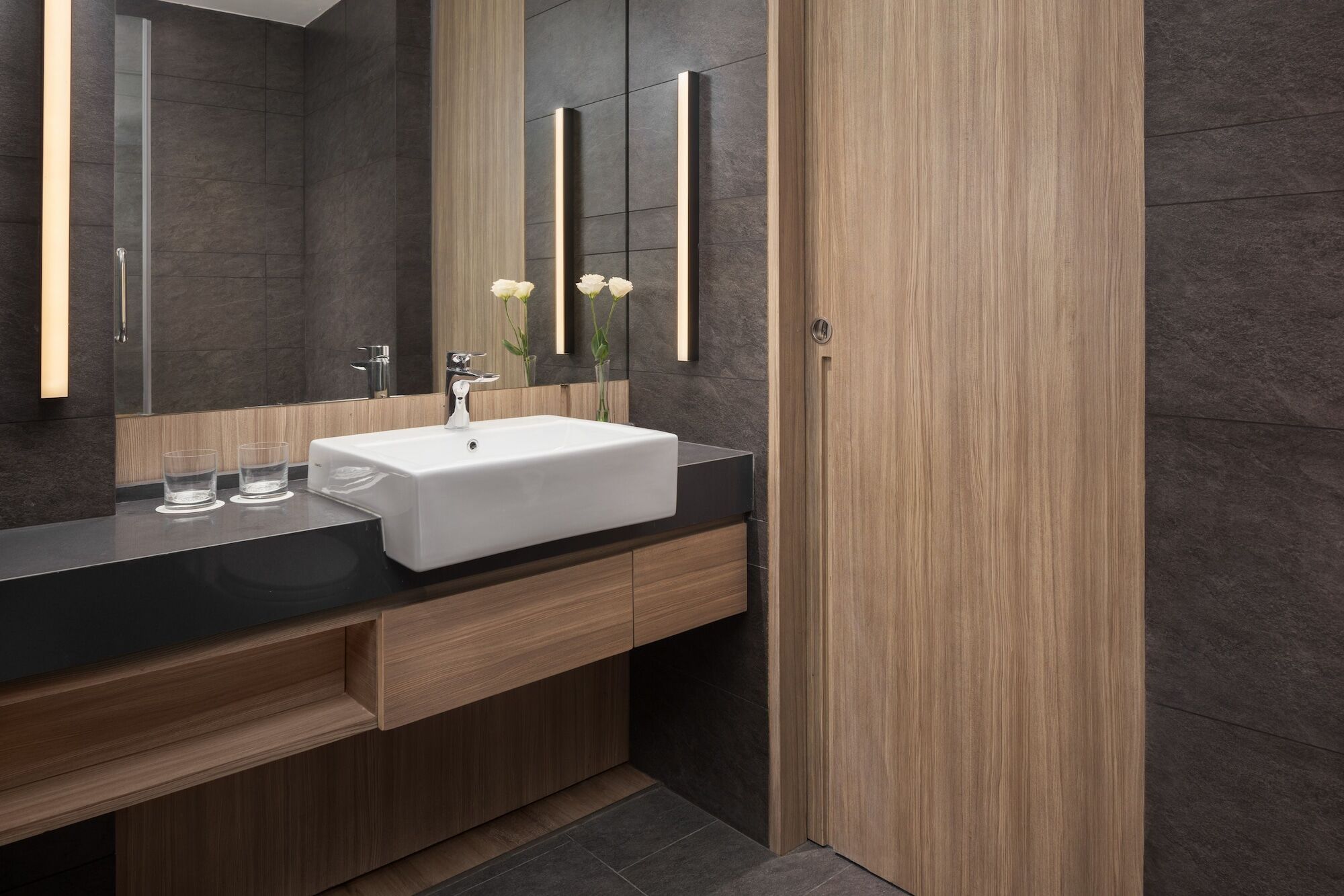 Hotel Courtyard By Marriott Phnom Penh Exterior foto